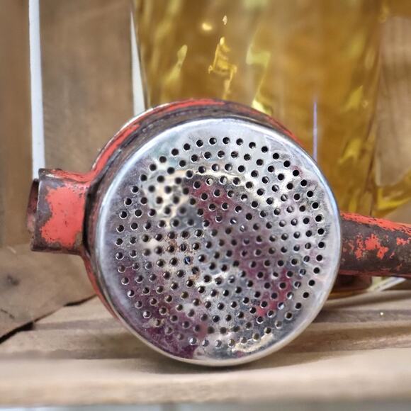 Vintage Ricer with Red Handle - Picture 9 of 9